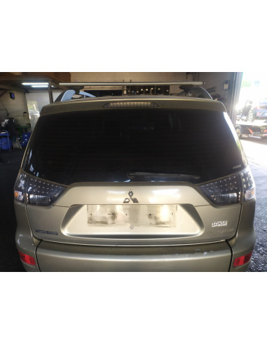 PORTON TRASERO MITSUBISHI OUTLANDER...