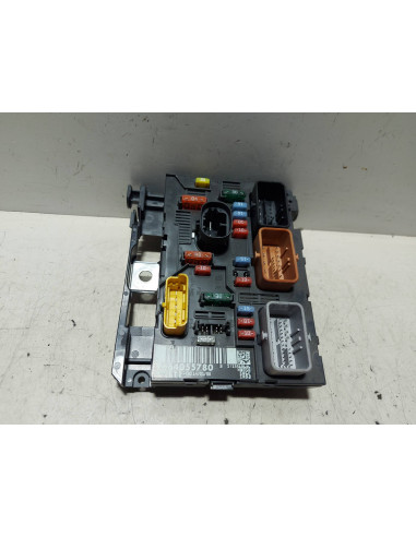 CAJA RELES / FUSIBLES PEUGEOT 207 9HX...